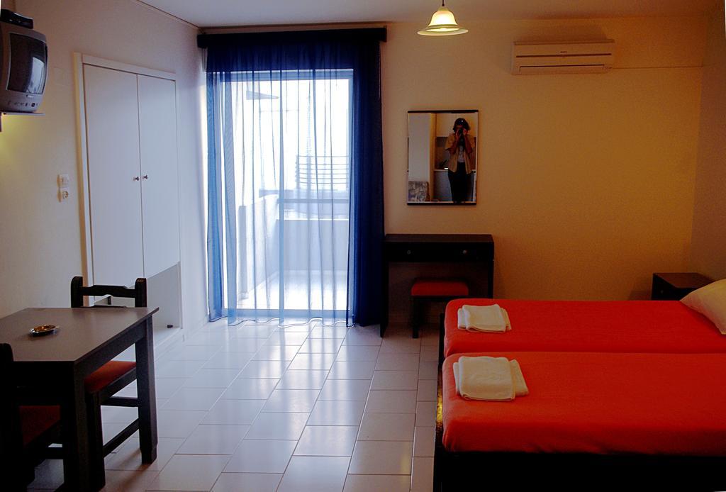 Klery Studios Hersonissos  Bilik gambar
